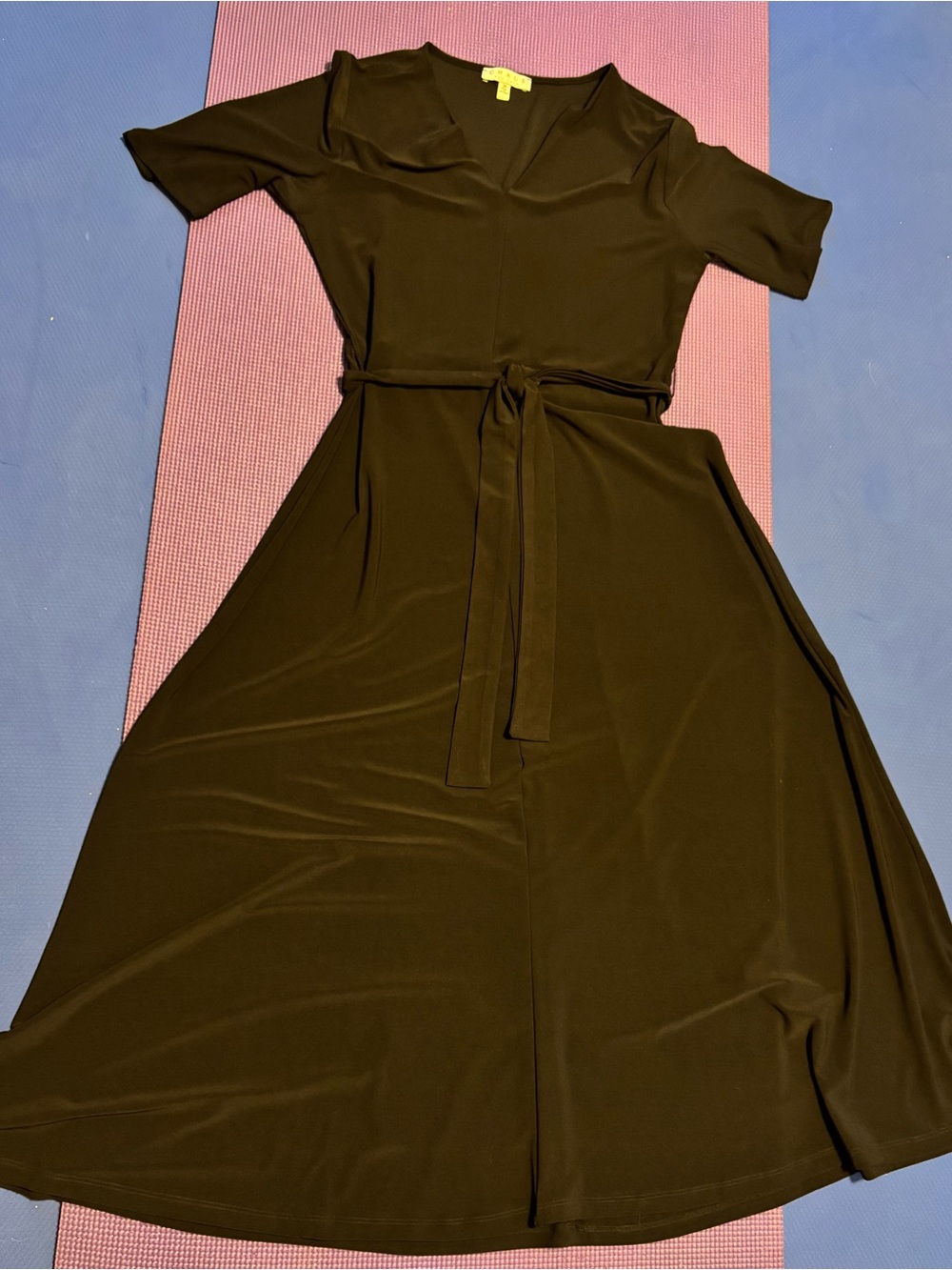 Chaus Black Short-Sleeve Tie-Waist Maxi Dress